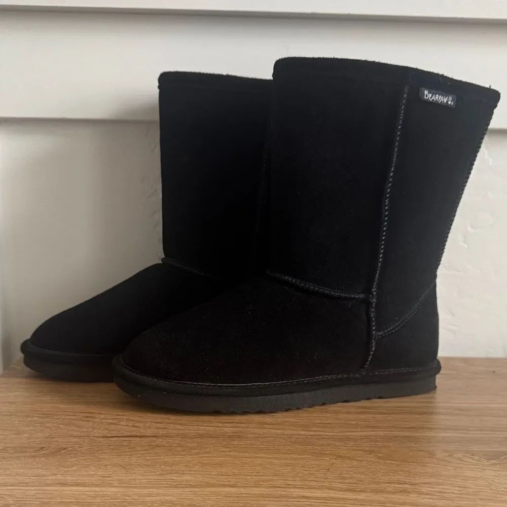 BearPaw Unisex Black Suede Winter Cozy Boots  Casual Warm Comfortable Size 6/7